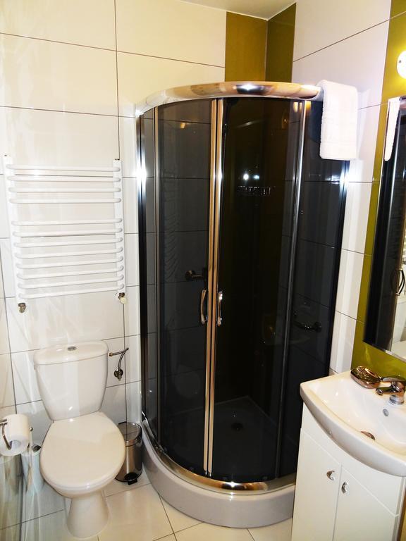 Pensjonat Tajemniczy Ogrod Frydman Kamer foto
